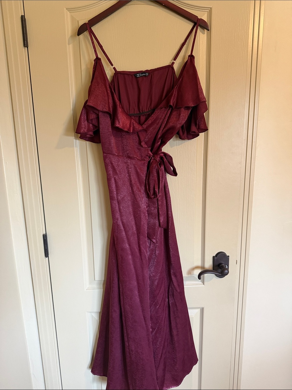 Simple Burgundy Off-Shoulder Wrap Midi Dress